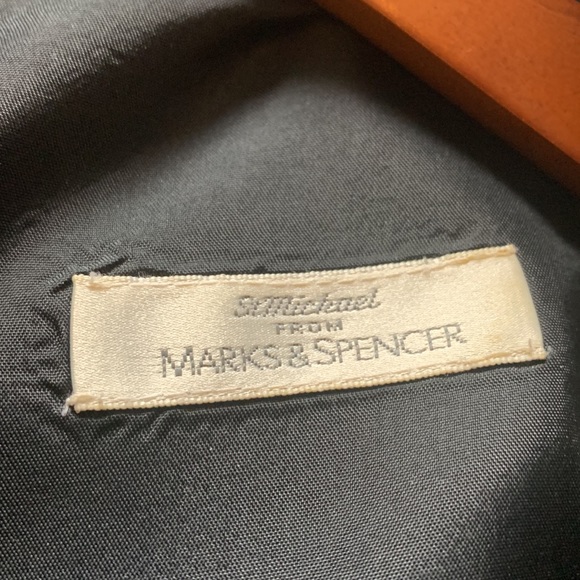 LBD - Picture 2 of 3